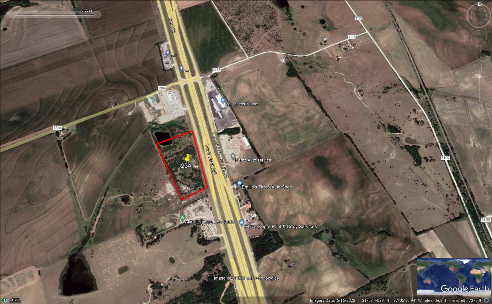 West Side of I-35 Feeder Road South of FM 1304, Abbott, TX for sale Primary Photo- Image 1 of 2