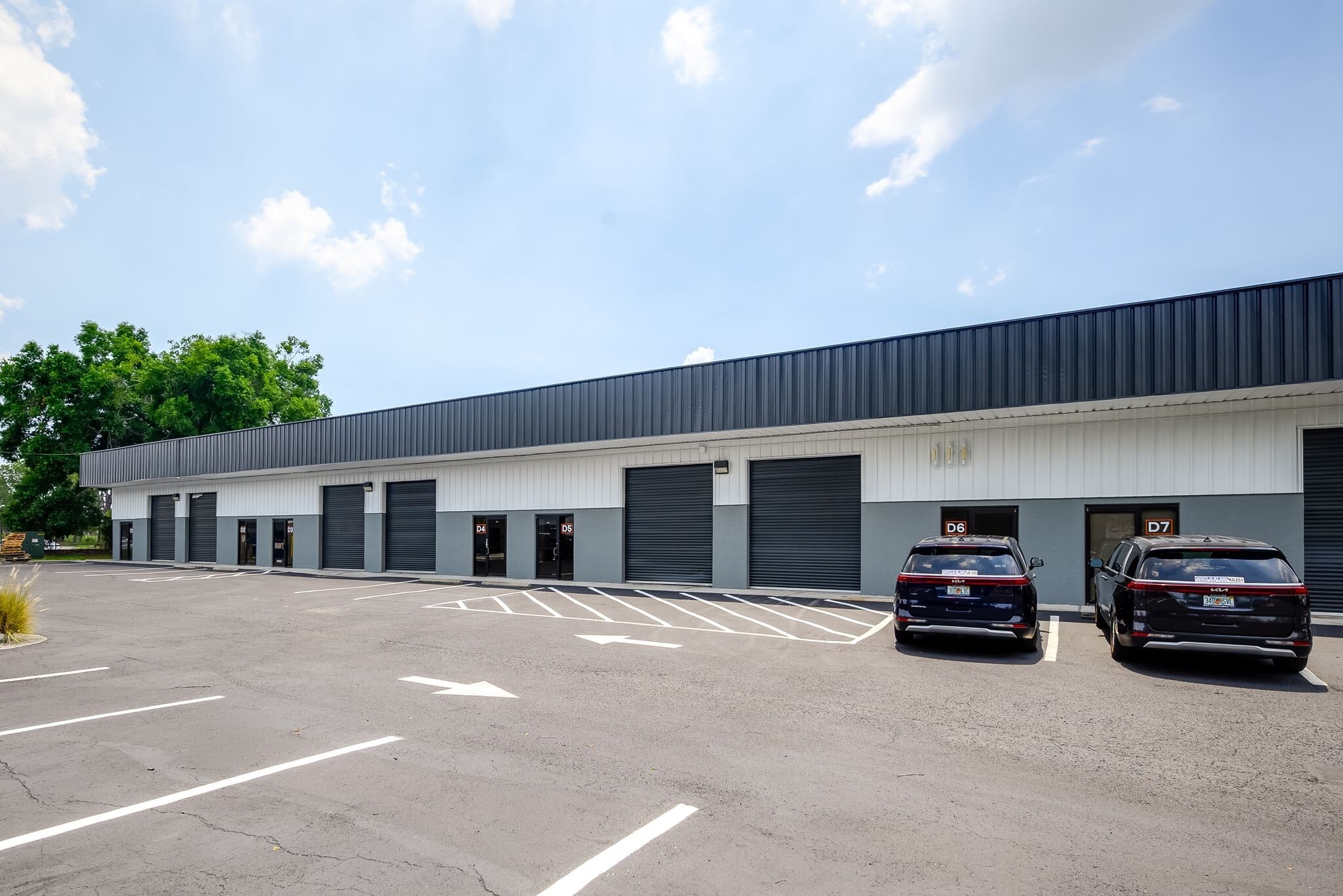 2815 E Henry Ave, Tampa, FL for lease Interior Photo- Image 1 of 4