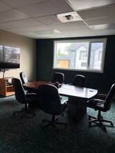 818 16th Ave NW, Calgary, AB for lease Interior Photo- Image 1 of 6