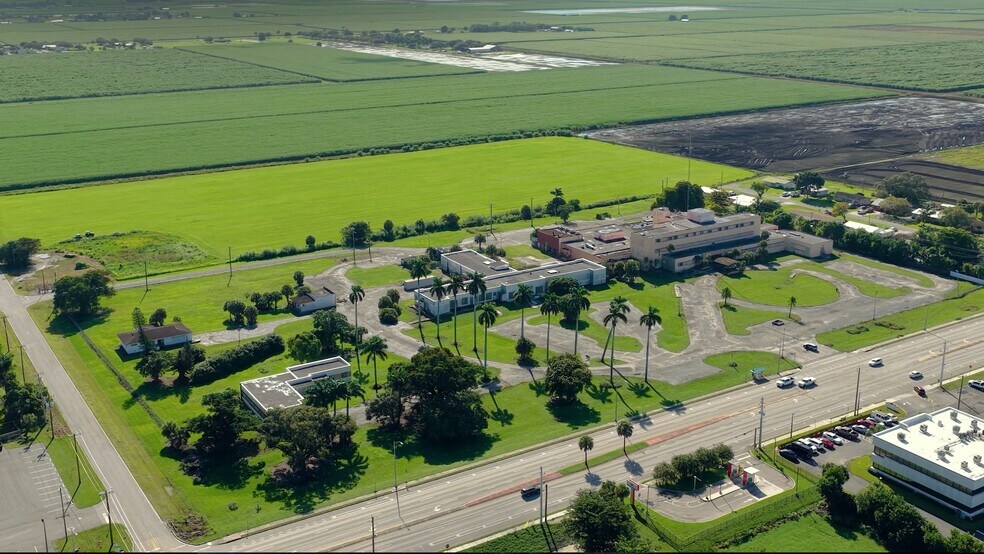 1201 S Main St, Belle Glade, FL à vendre - Vidéo sur l’inscription commerciale - Image 2 de 24
