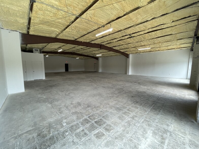 126 N Northwest Loop 323, Tyler, TX for lease - Interior Photo - Image 3 of 4