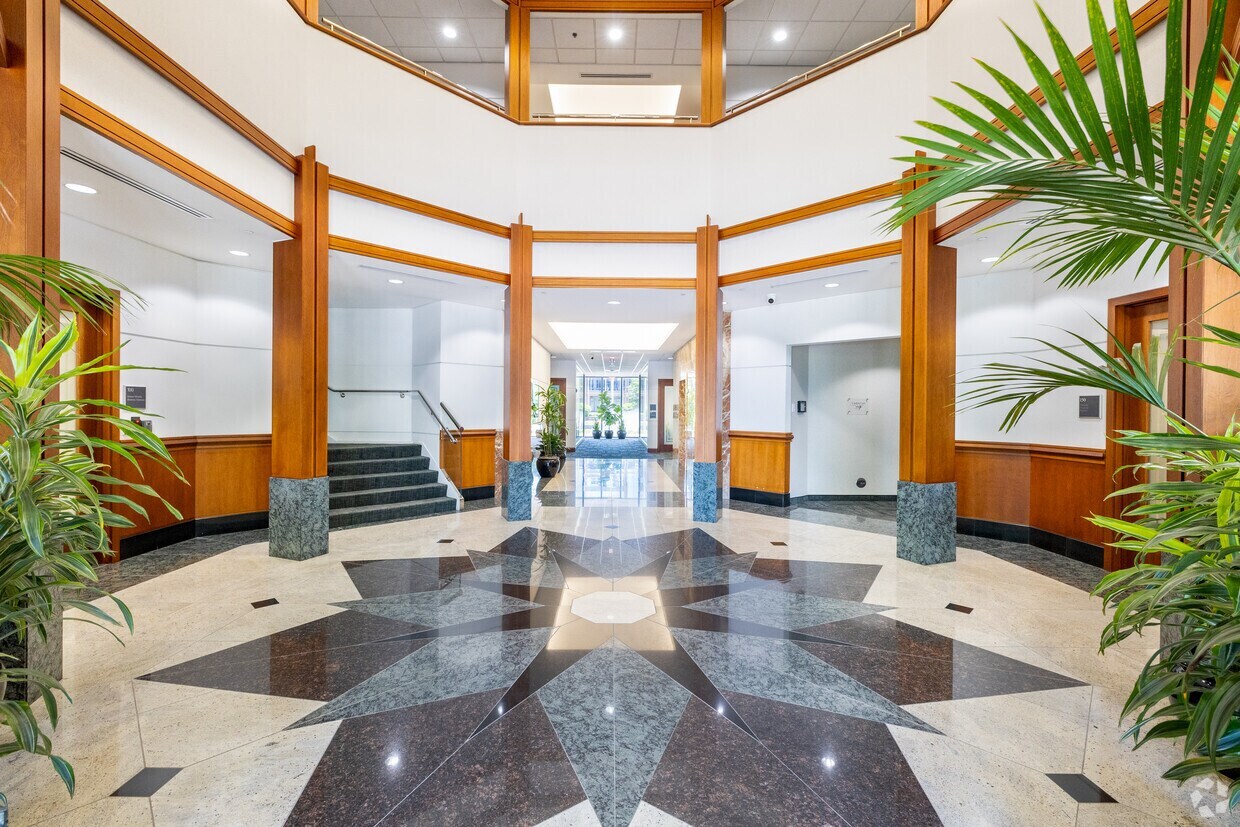 272 Bendix Rd, Virginia Beach, VA à louer Photo intérieure- Image 1 de 4