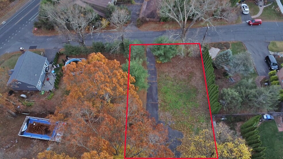 19 Maplehurst Ave, New Britain, CT à vendre - Photo du bâtiment - Image 2 de 3