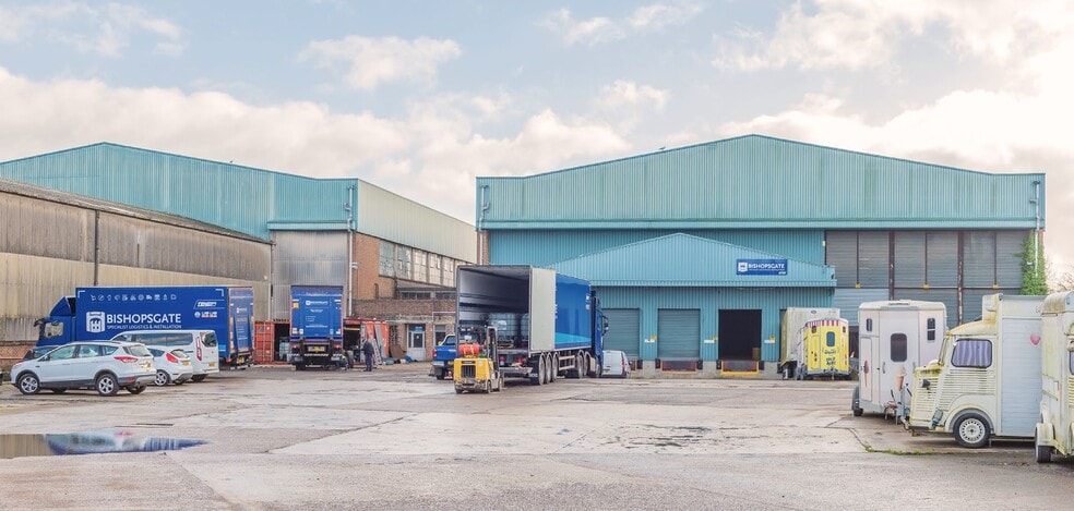 South Marston, South Marston for sale - Building Photo - Image 2 of 9