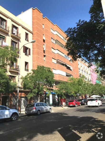 Calle de Méndez Álvaro, 8, Madrid, Madrid à louer - Photo du bâtiment - Image 2 de 2