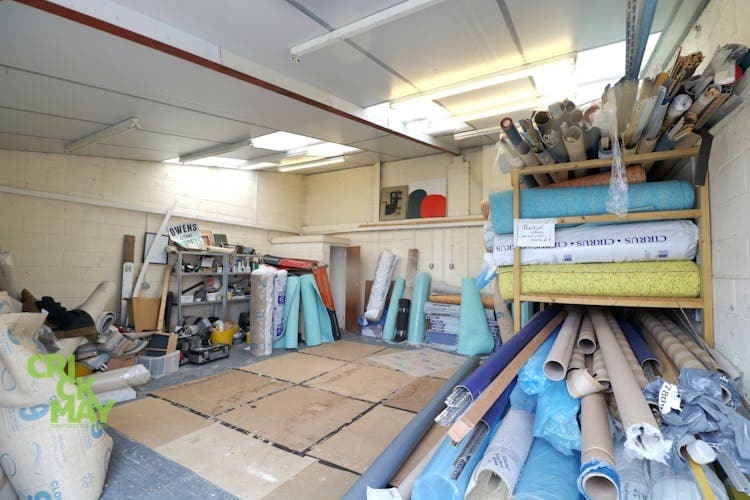 Hundred Acre Ln, Haywards Heath for lease Interior Photo- Image 1 of 1