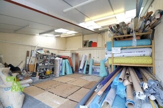 Hundred Acre Ln, Haywards Heath for lease Interior Photo- Image 1 of 1