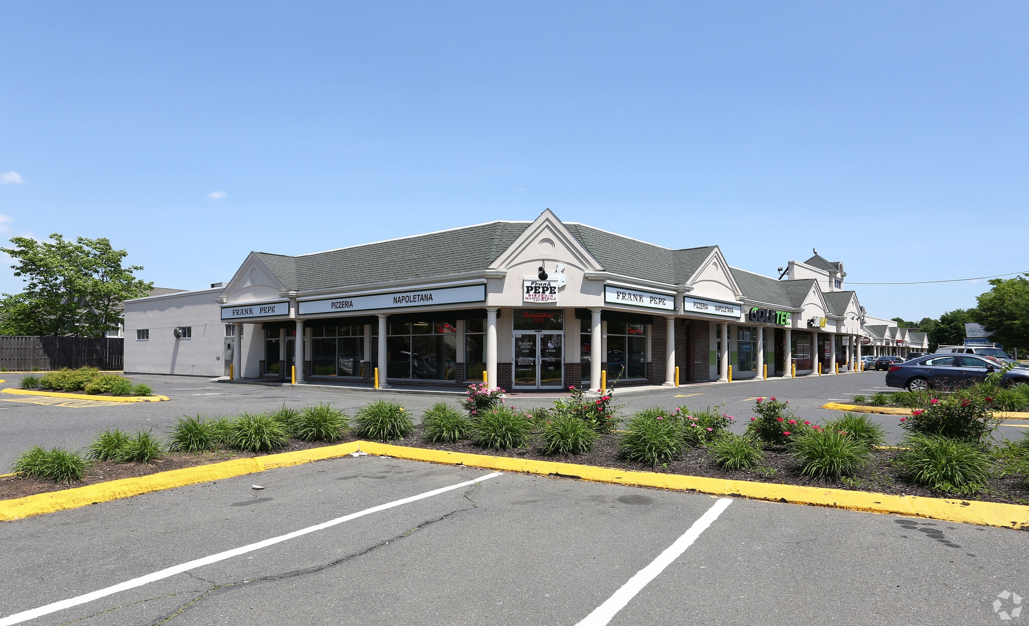 1128-1148 New Britain Ave, West Hartford, CT for lease Primary Photo- Image 1 of 2