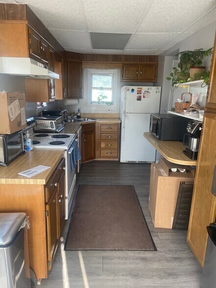 1112 Middle River Rd, Middle River, MD à louer - Photo du bâtiment - Image 2 de 5