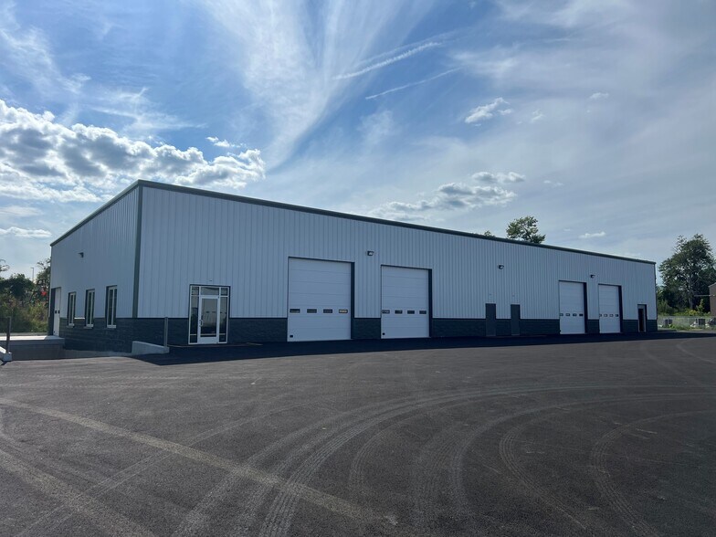 260 Edwards Ave, New Castle, DE à louer - Photo du bâtiment - Image 2 de 4