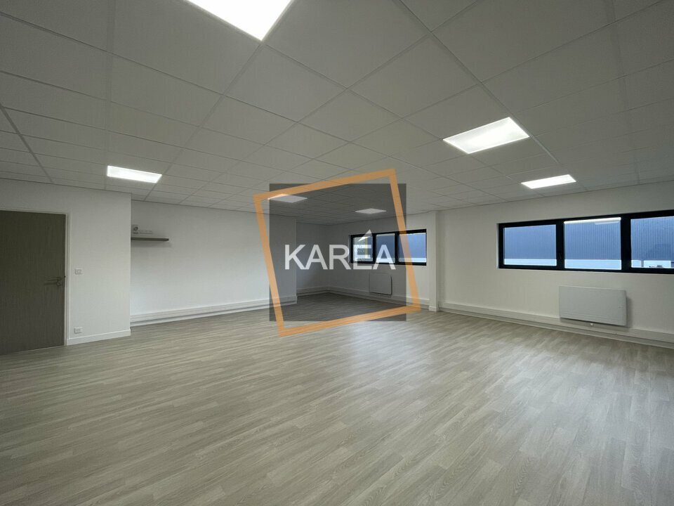 Flex in Lieusaint for lease Interior Photo- Image 1 of 6