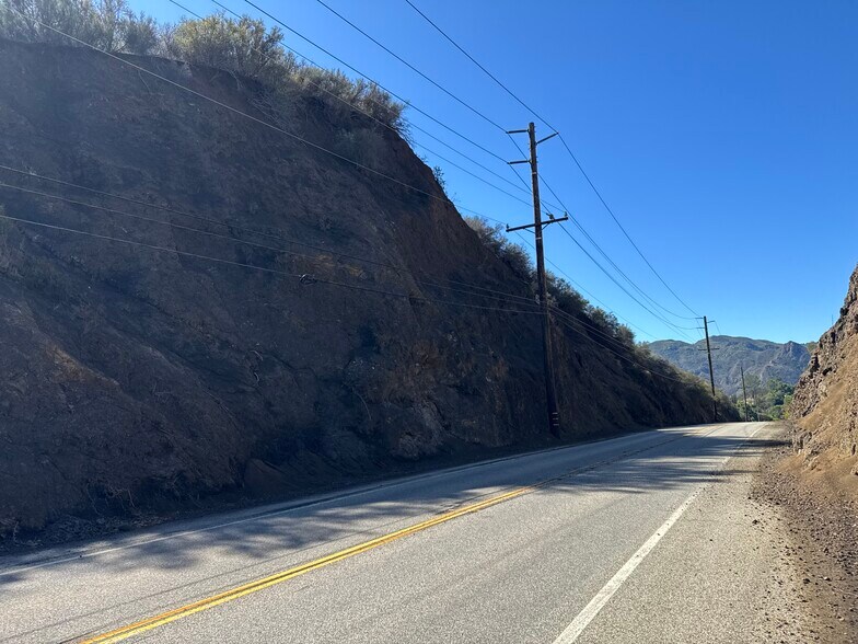 25858 Mulholland hwy, Calabasas, CA à vendre - Photo du bâtiment - Image 2 de 15