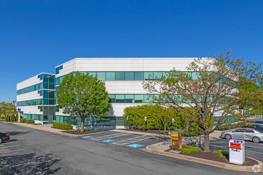 14405 Laurel Pl, Laurel, MD for lease - Building Photo - Image 1 of 12