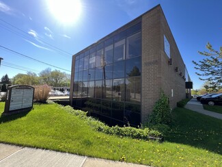 Plus de détails pour 21245 Lorain Rd, Fairview Park, OH - Bureau/Médical à louer