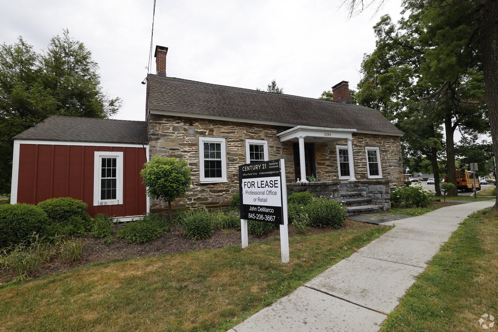 4254 Albany Post Rd, Hyde Park, NY for lease Primary Photo- Image 1 of 3