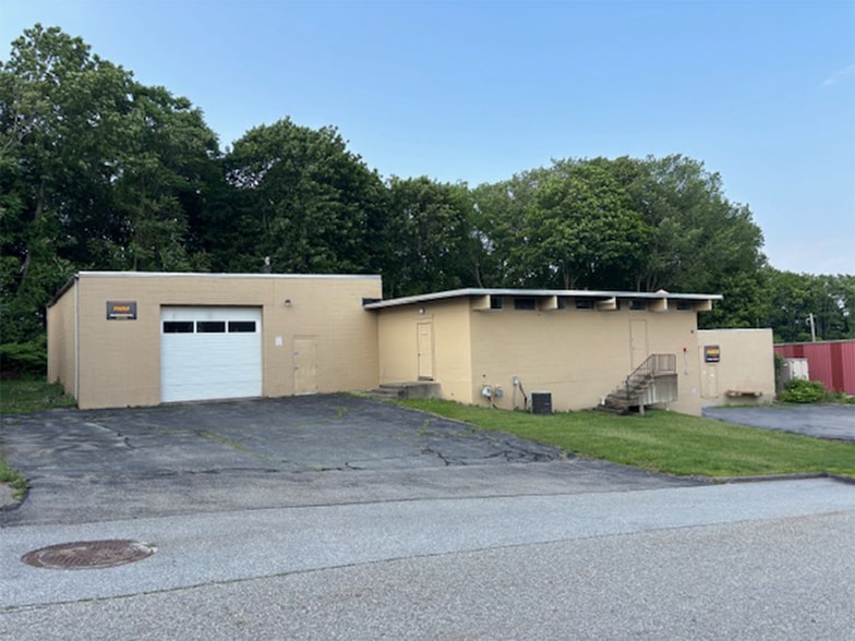 19 Wells St, Worcester, MA à vendre - Photo du bâtiment - Image 2 de 2