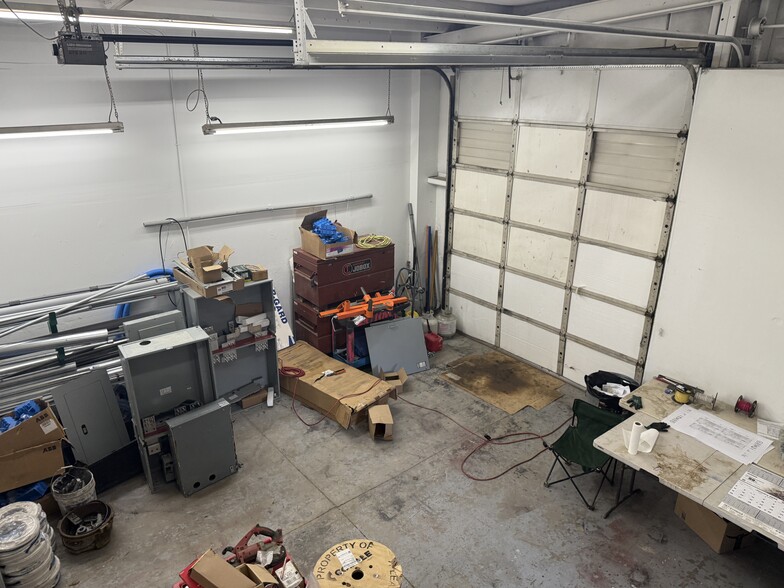 224 W Plymouth Ave, South Salt Lake, UT for lease - Interior Photo - Image 3 of 9