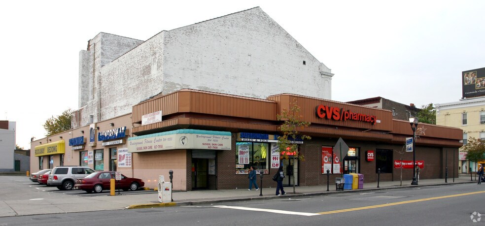 4700 Bergenline Ave, Union City, NJ à louer - Photo du bâtiment - Image 2 de 4