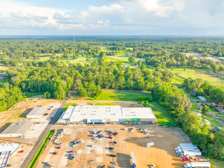 658 E Madison St, Houston, MS à louer - Photo du bâtiment - Image 3 de 8