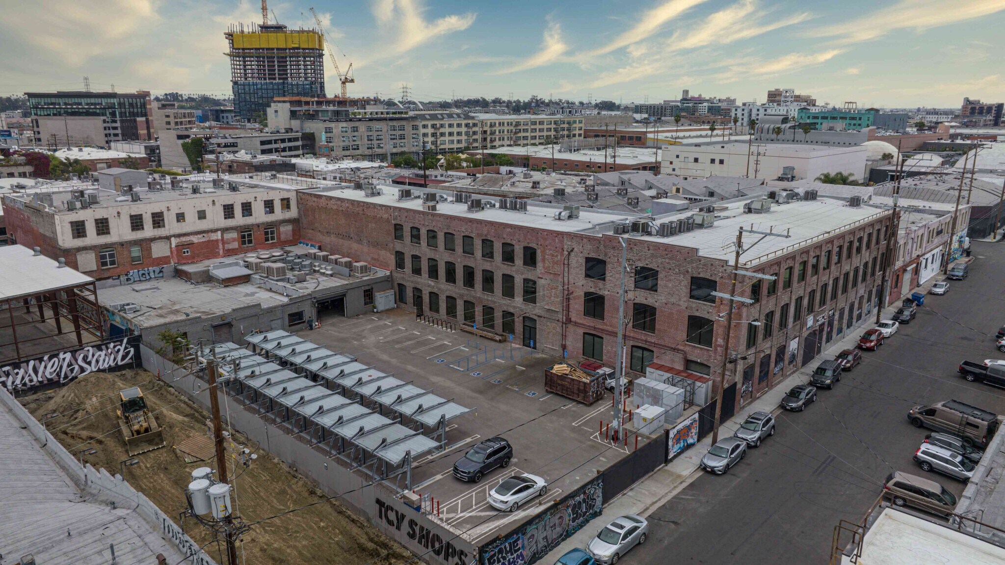 440 Seaton St, Los Angeles, CA à louer Photo du bâtiment- Image 1 de 47