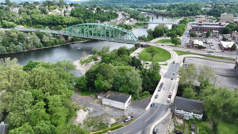 295 N Delaware Dr, Easton, PA for lease - Building Photo - Image 3 of 10