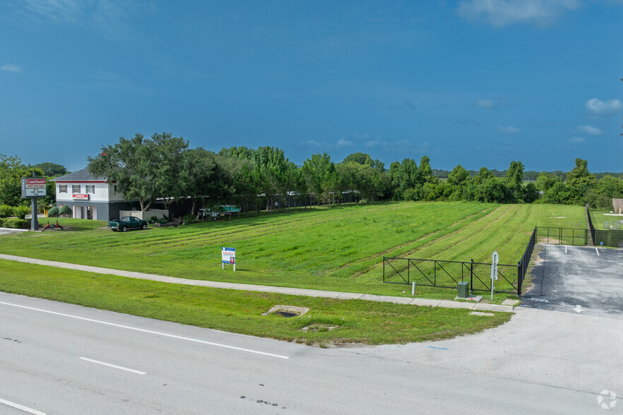 1824 E Irlo Bronson Memorial Hwy, Kissimmee, FL à vendre - Photo du b timent - Image 1 de 26