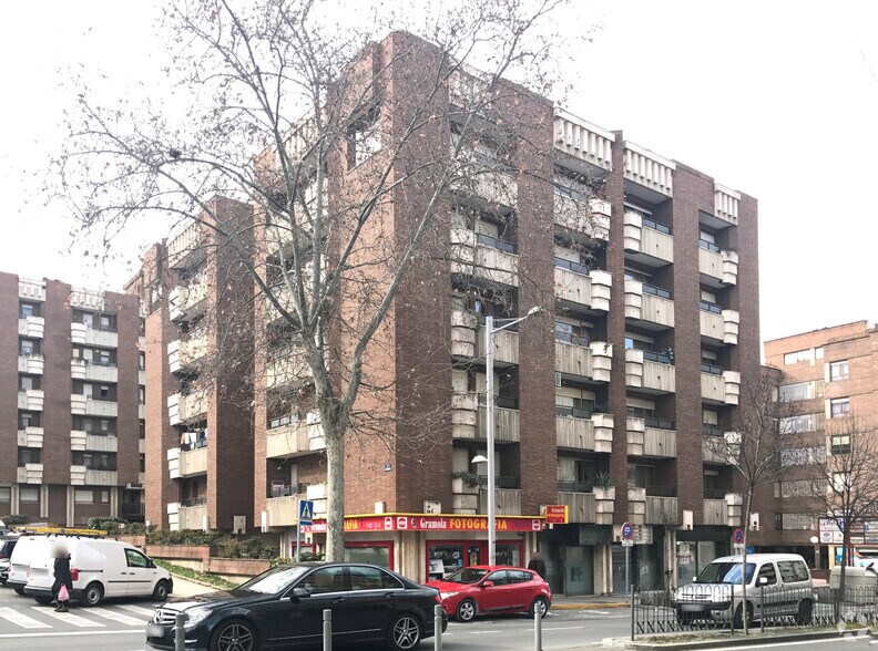 Paseo Ezequiel González, 32, Segovia, Segovia for lease - Primary Photo - Image 1 of 4