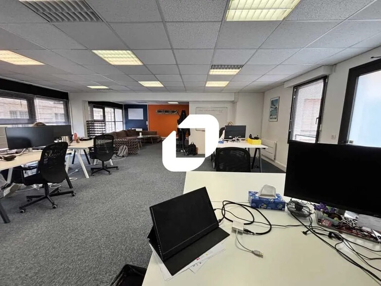 Bureau dans Bordeaux à louer - Photo intérieure - Image 3 de 6