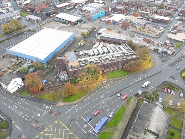 Pitt St, Rochdale for lease - Primary Photo - Image 1 of 4
