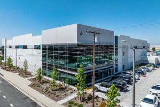 Plus de détails pour 717 W State St, Ontario, CA - Industriel à louer