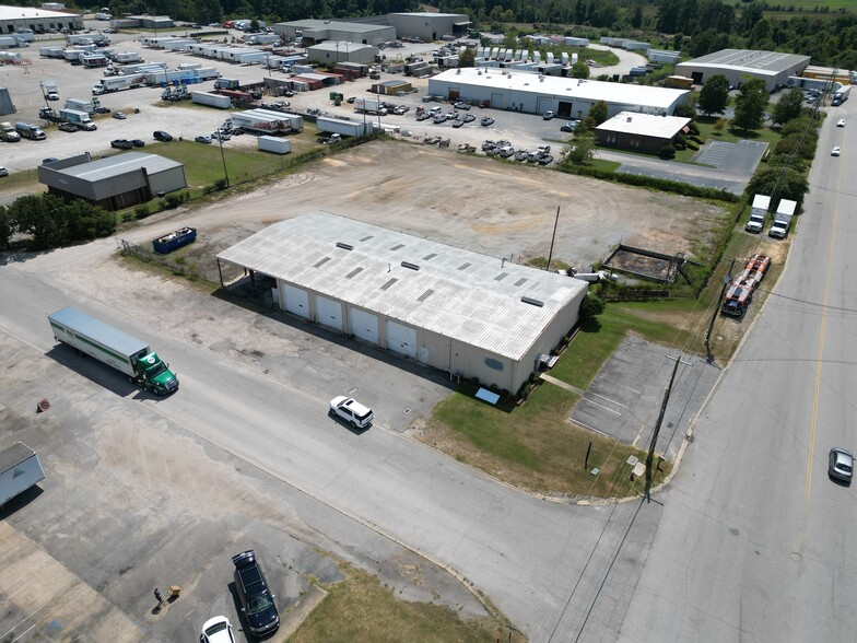 1401 Old Dairy Dr, Columbia, SC for lease - Building Photo - Image 1 of 2