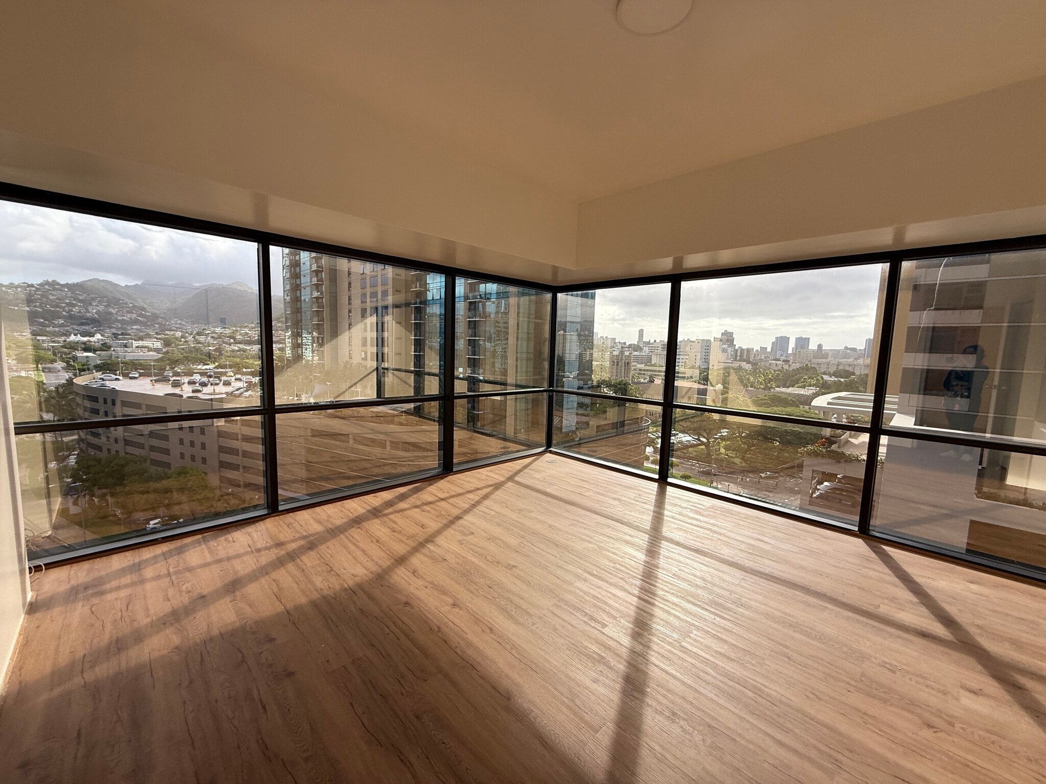 1188 Bishop St, Honolulu, HI à louer Photo intérieure- Image 1 de 12