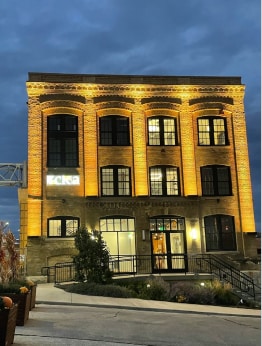 422 N 15th St, Milwaukee, WI à vendre - Photo du bâtiment - Image 2 de 19