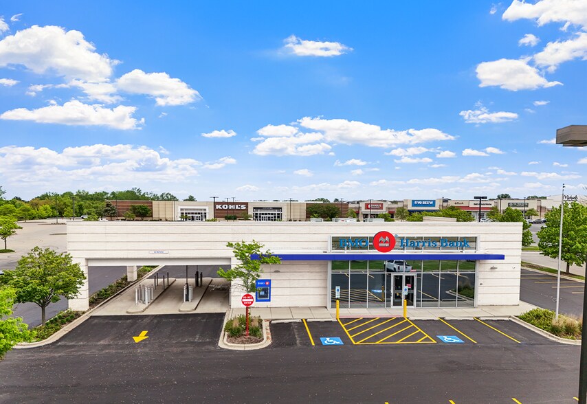 2400 N Richmond Rd, Mchenry, IL à vendre - Photo du bâtiment - Image 3 de 14