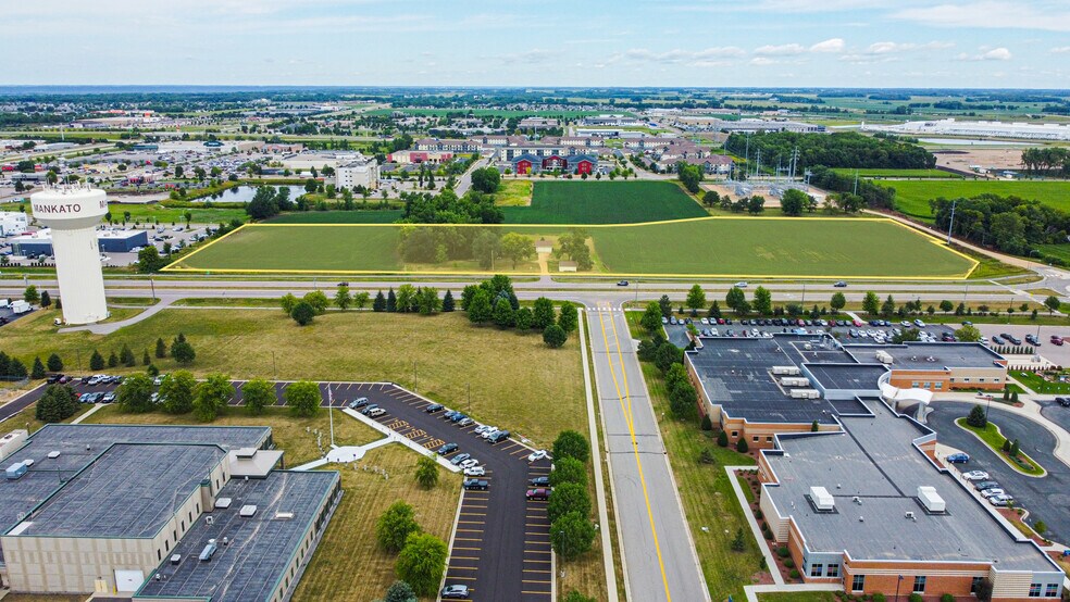 2050 Madison Ave, Mankato, MN for sale - Aerial - Image 2 of 4