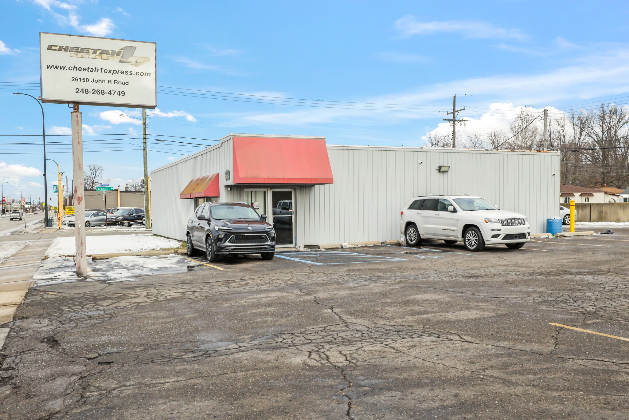 26150 John R Rd, Madison Heights, MI à vendre Photo principale- Image 1 de 14