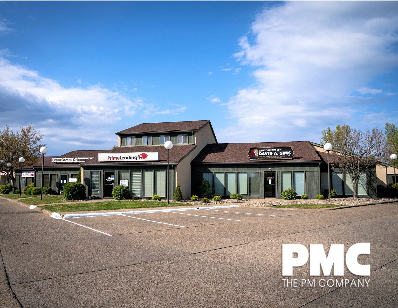 1100 9th St, Vienna, WV à louer Photo du bâtiment- Image 1 de 3