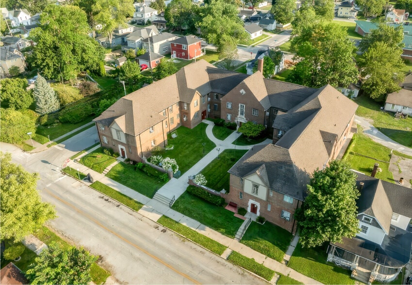 718 W Mulberry St, Kokomo, IN for sale - Building Photo - Image 1 of 5
