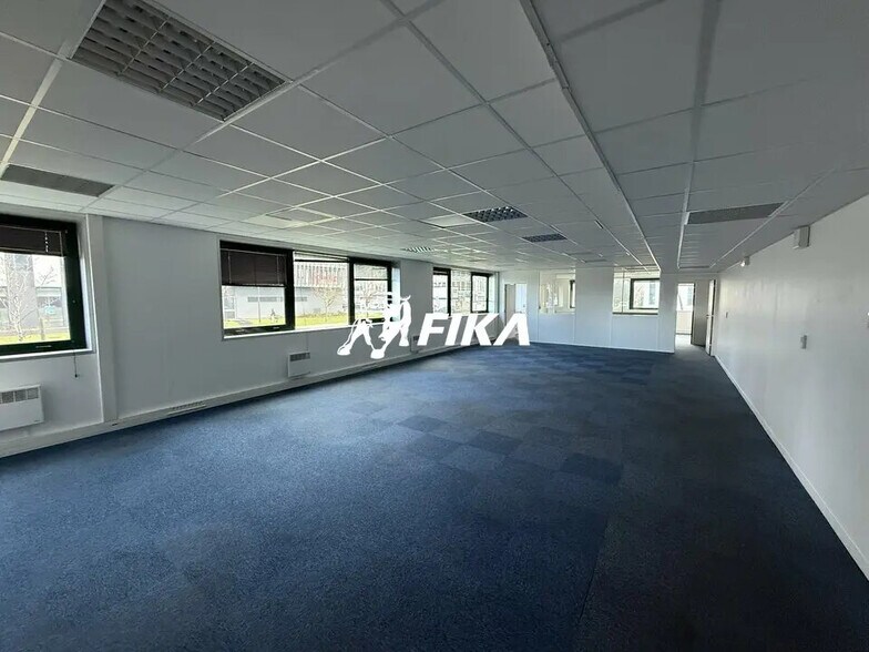 Office in Bruges for lease - Interior Photo - Image 2 of 11