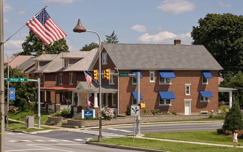 146-150 W Chocolate Ave, Hershey, PA à vendre - Photo du bâtiment - Image 1 de 1