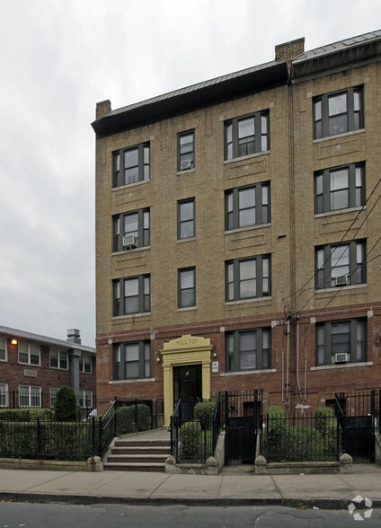 94 Summit Ave, Jersey City, NJ for sale - Primary Photo - Image 1 of 2