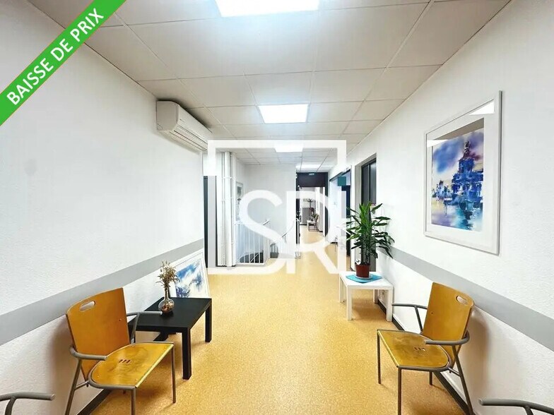 Office in Clermont-Ferrand for sale - Building Photo - Image 2 of 13