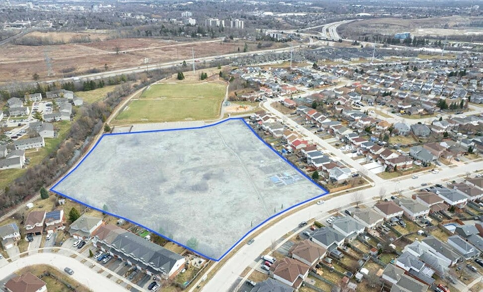 170 Stephanie Dr, Guelph, ON for sale - Building Photo - Image 1 of 5