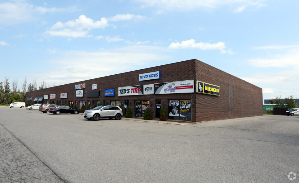 450 Woodlawn Rd W, Guelph, ON for lease - Primary Photo - Image 1 of 3