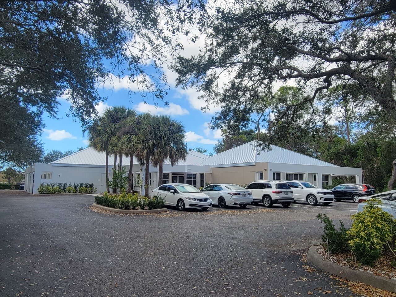 2610 Northbrooke Plaza Dr, Naples, FL for lease Building Photo- Image 1 of 1