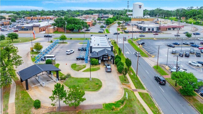 Plus de détails pour 2017 S Broadway Ave, Tyler, TX - Commerce de détail à vendre