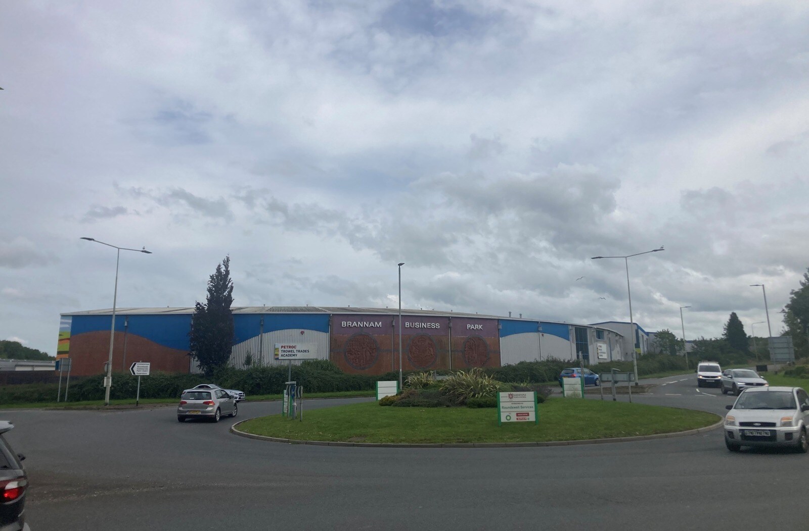 Oakwood Close, Barnstaple à louer Photo du bâtiment- Image 1 de 2