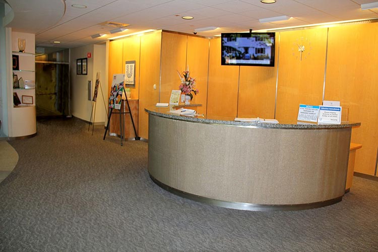 55 Merritt Blvd, Trumbull, CT à louer - Hall d’entrée - Image 3 de 45