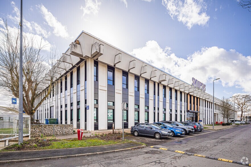 13 Rue Du Capricorne, Rungis for lease - Building Photo - Image 2 of 3