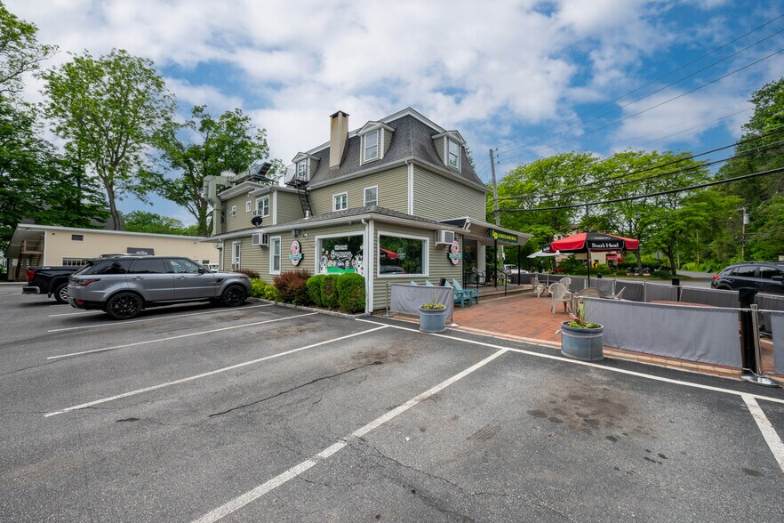 1137-1143 E Main St, Shrub Oak, NY à vendre - Photo du bâtiment - Image 3 de 12